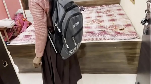 Indian hot desi college girl come to school and fucked her